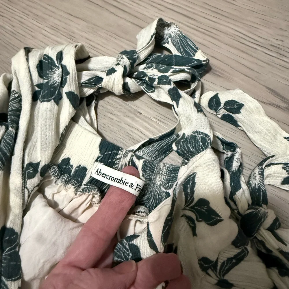 Abercrombie & Fitch Floral Maxi Dress XS Halter Boho Summer